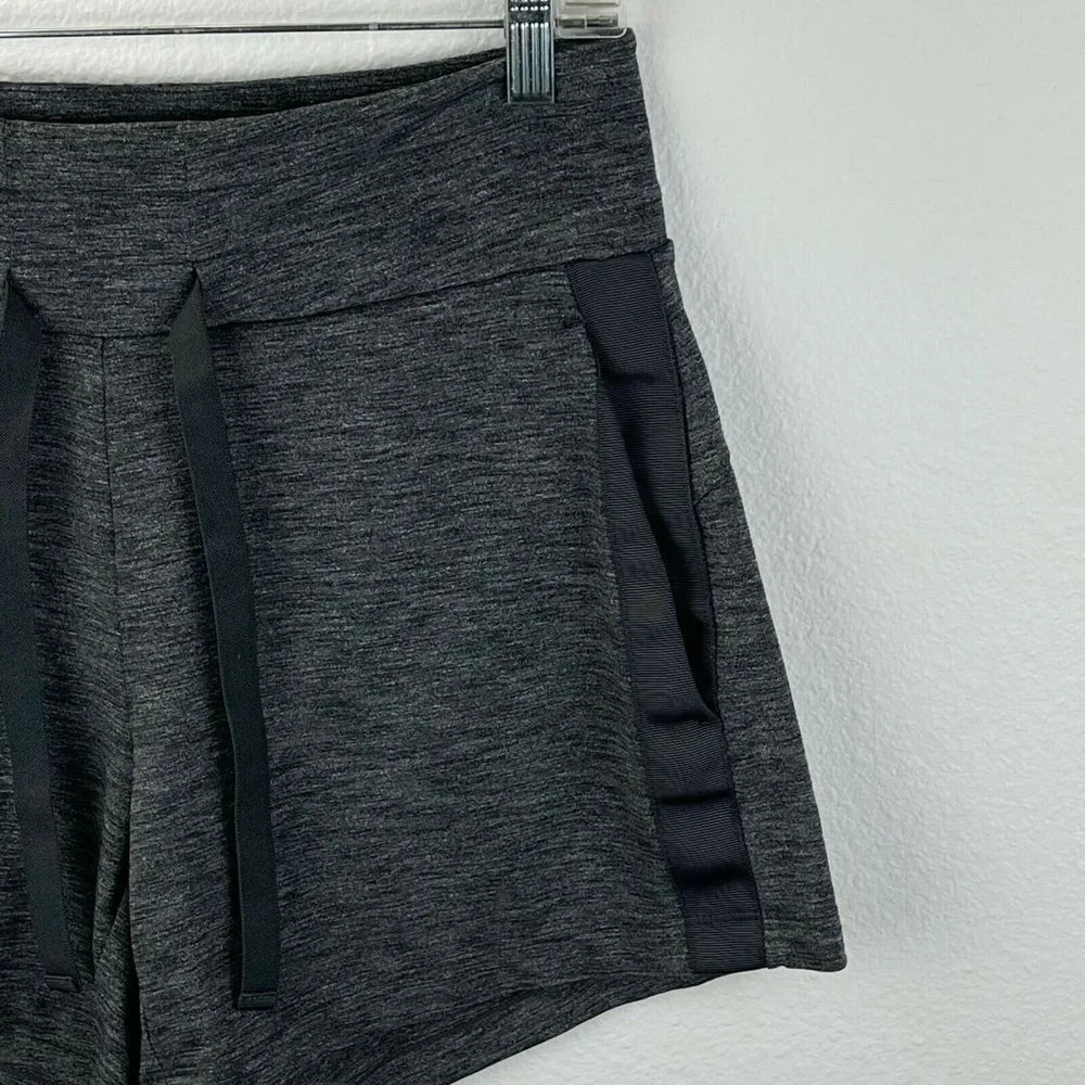 Athleta Shorts Women's Sz ST Metro Downtown Wide Leg Mid Rise Pocket Gray - Picture 6 of 10